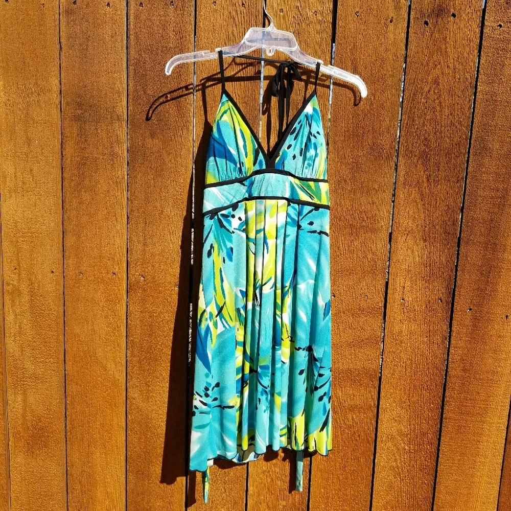 Pretty, casual dress.
